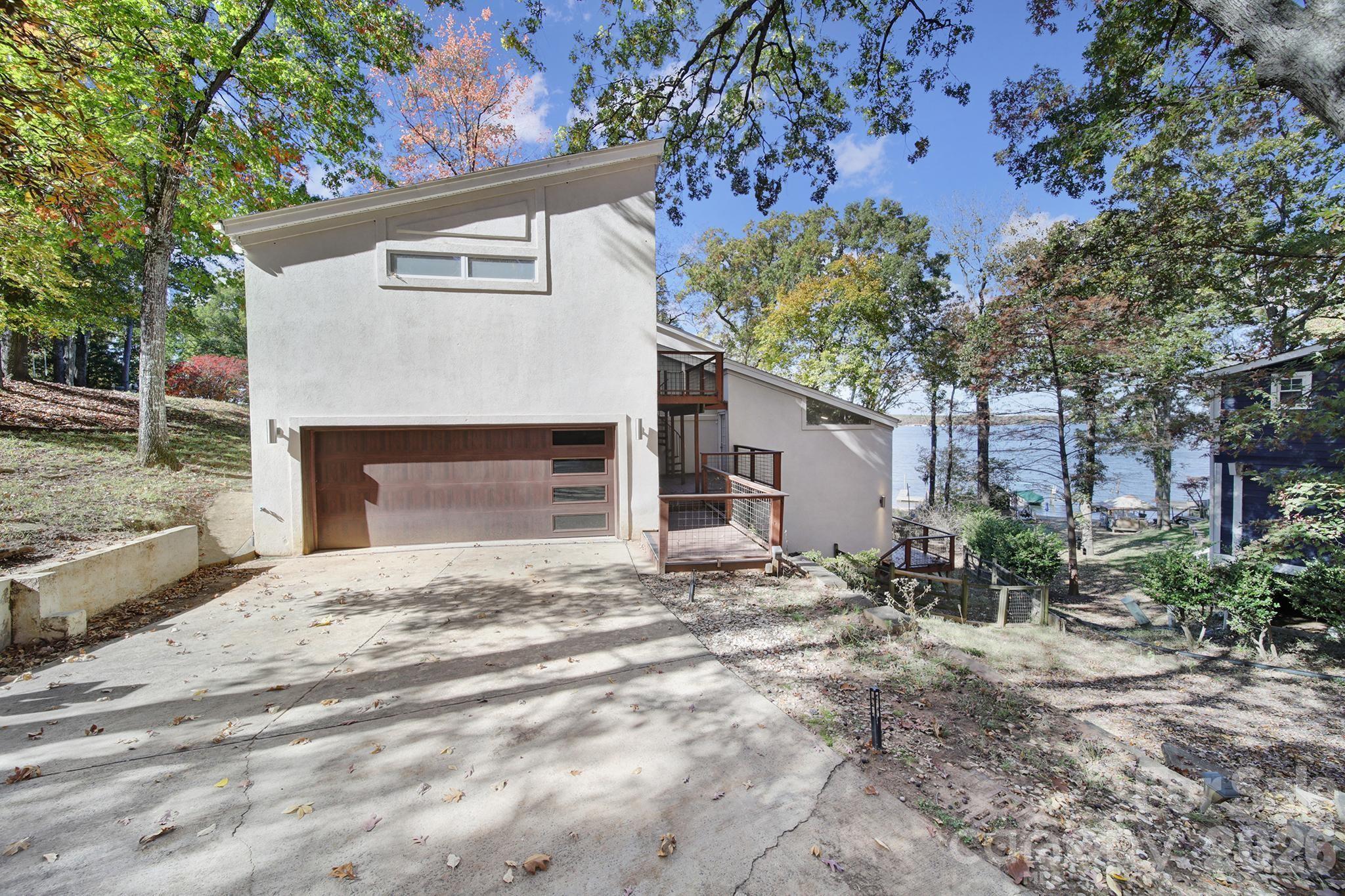 Single Family Residence at 7005 Tega Cay Drive, Tega Cay, photo 2 of 48