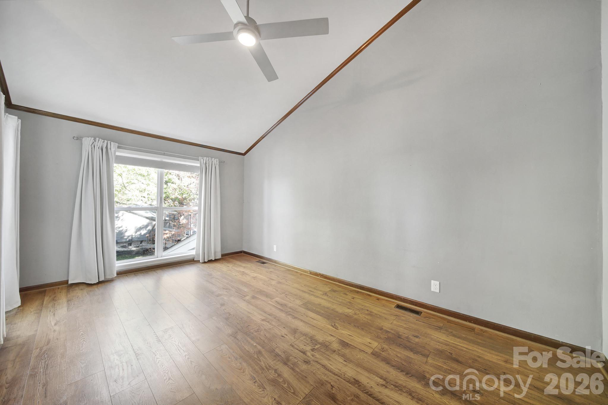Single Family Residence at 7005 Tega Cay Drive, Tega Cay, photo 22 of 48