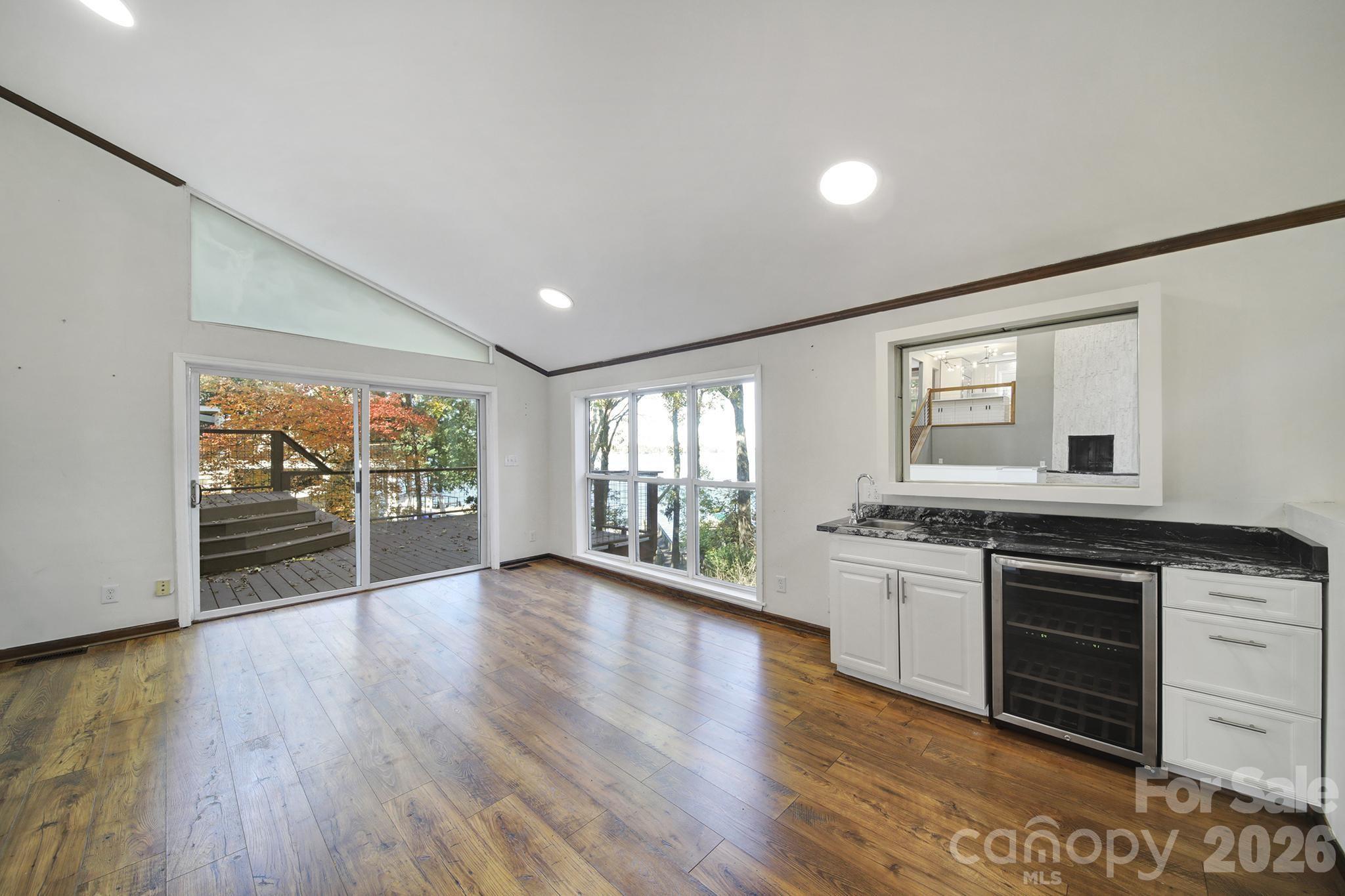 Single Family Residence at 7005 Tega Cay Drive, Tega Cay, photo 39 of 48
