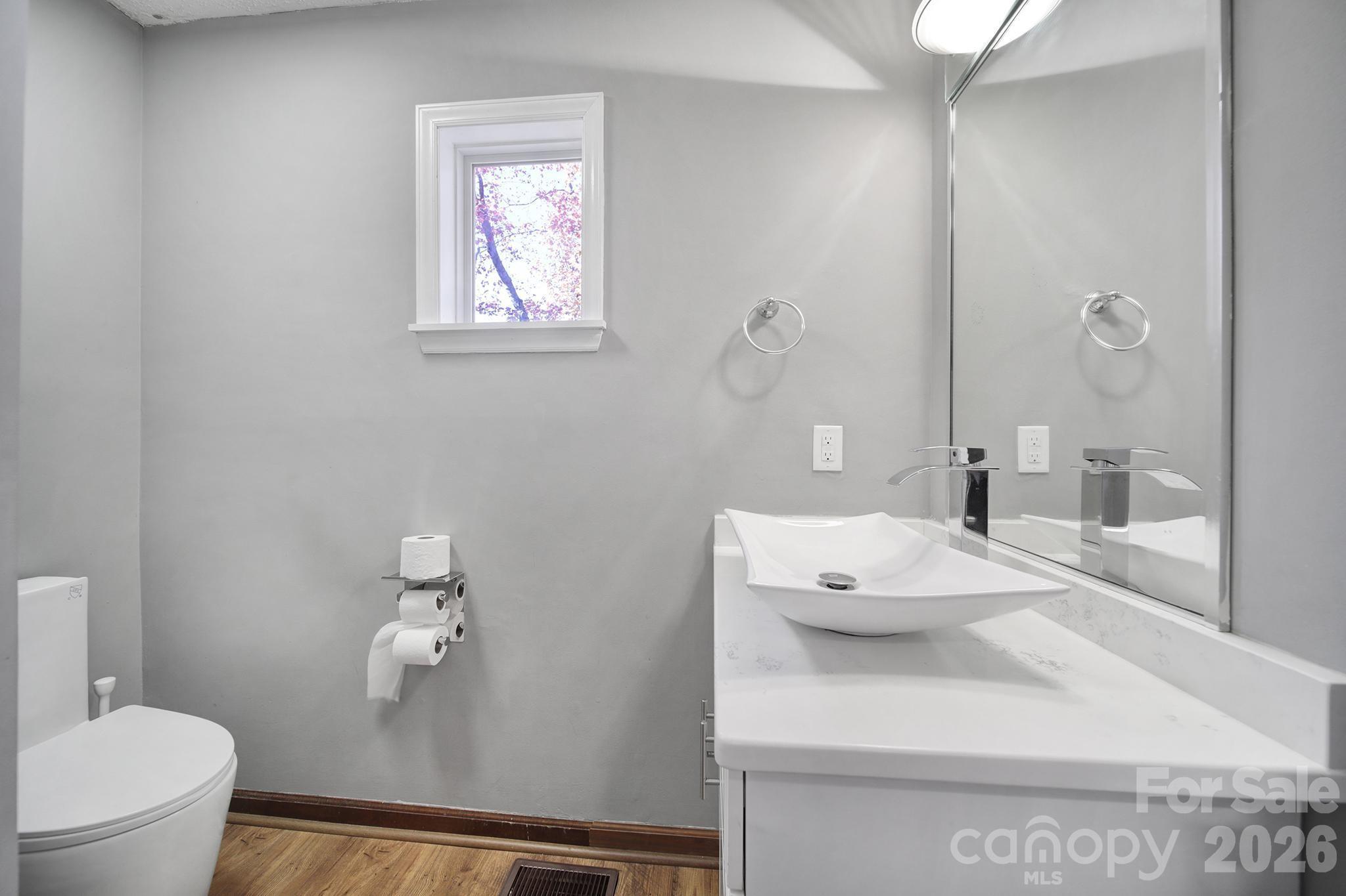 Half bath - 7005 Tega Cay Drive, Tega Cay