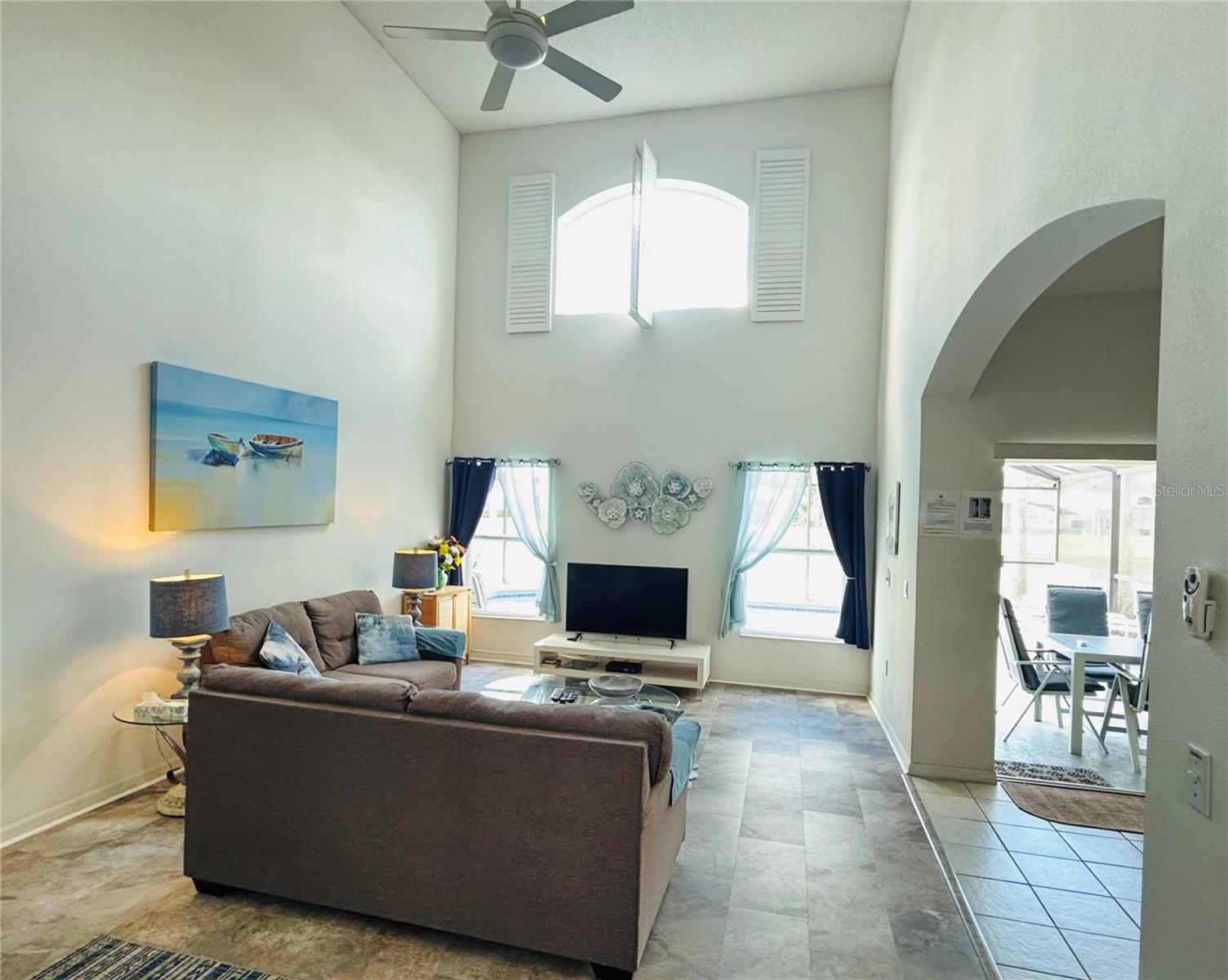 Single Family Residence at 936 LAKE BERKLEY DR, KISSIMMEE, photo 4 of 45