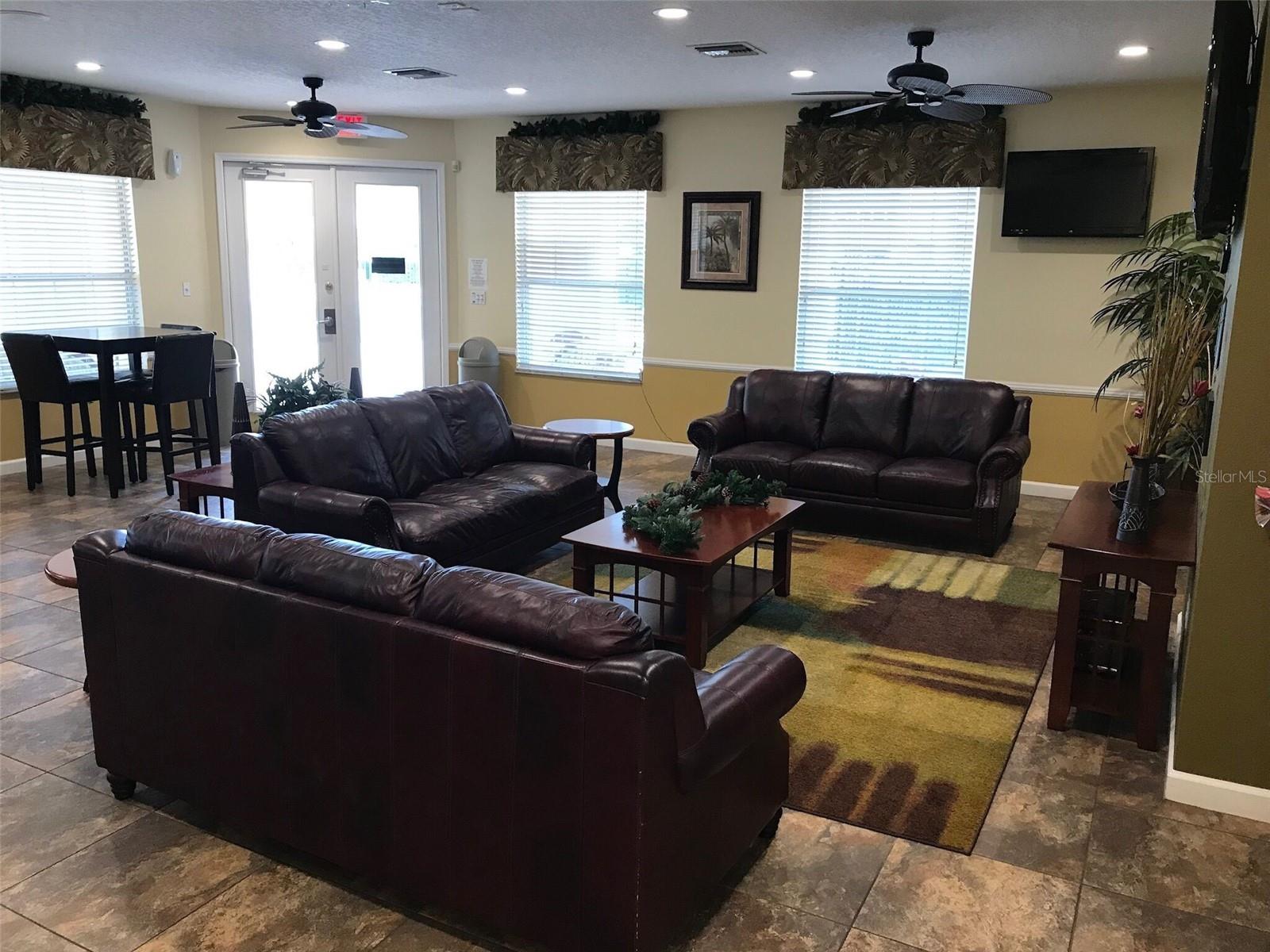 Single Family Residence at 936 LAKE BERKLEY DR, KISSIMMEE, photo 42 of 45