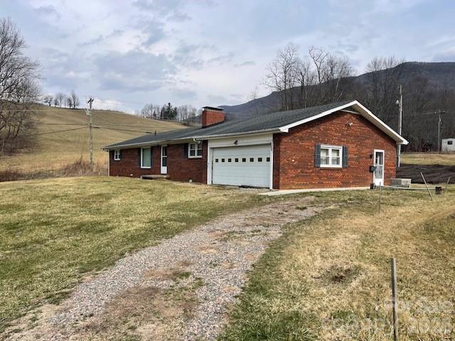 Single Family Residence at 325 Tater Hill Road, Zionville