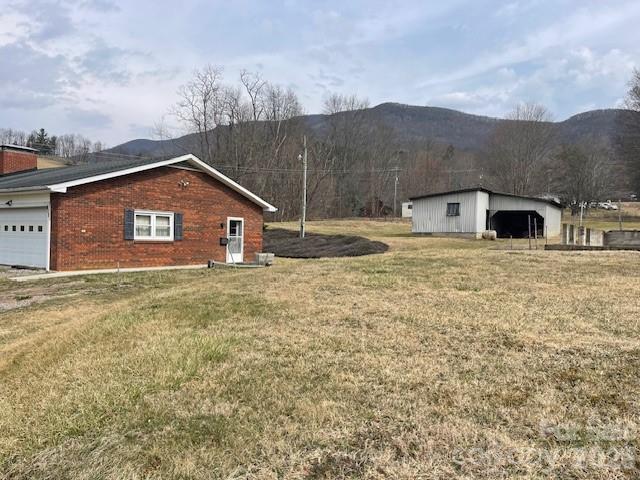 Single Family Residence at 325 Tater Hill Road, Zionville, photo 3 of 24