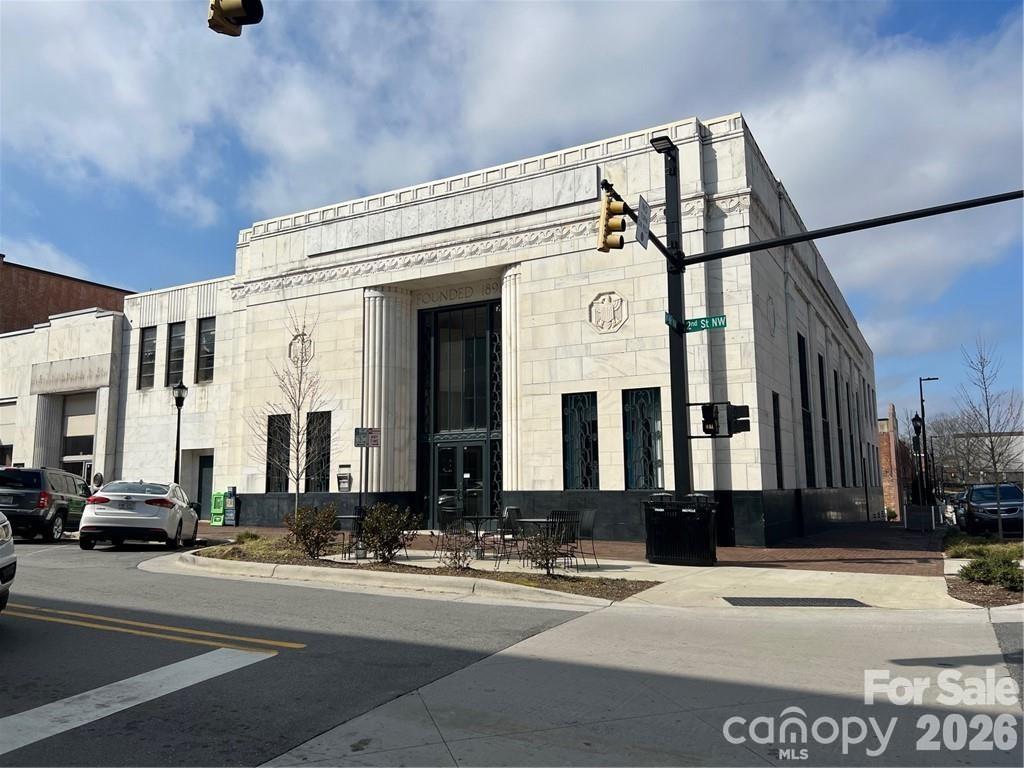 39 2nd Street NW
