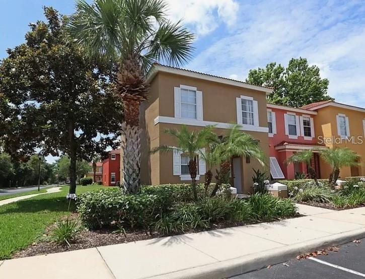 8550 CRYSTAL COVE LOOP