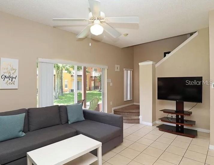 Townhouse at 8550 CRYSTAL COVE LOOP, KISSIMMEE, photo 6 of 27