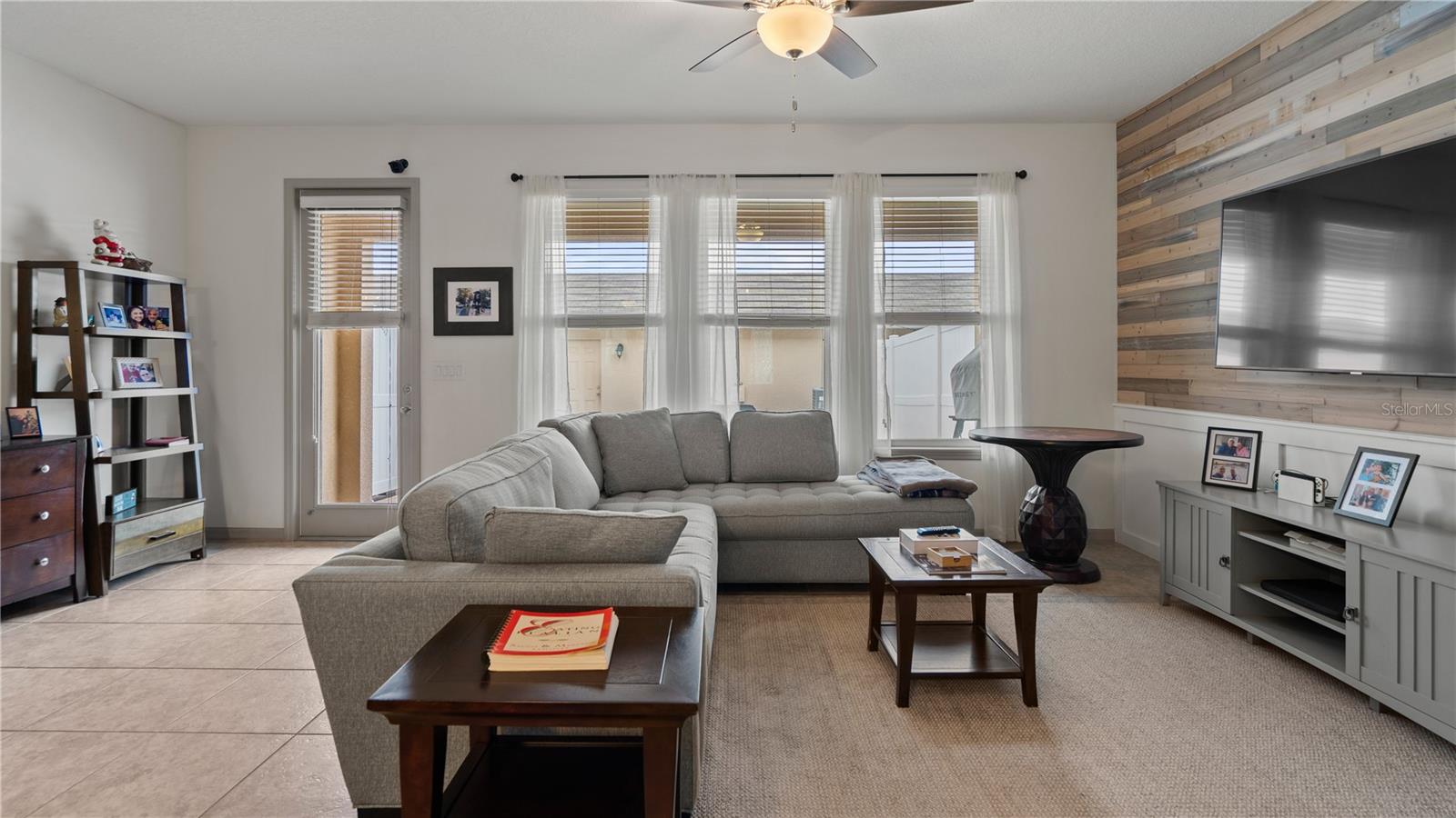 Living Room - 8113 RED STOPPER LN, WINTER GARDEN