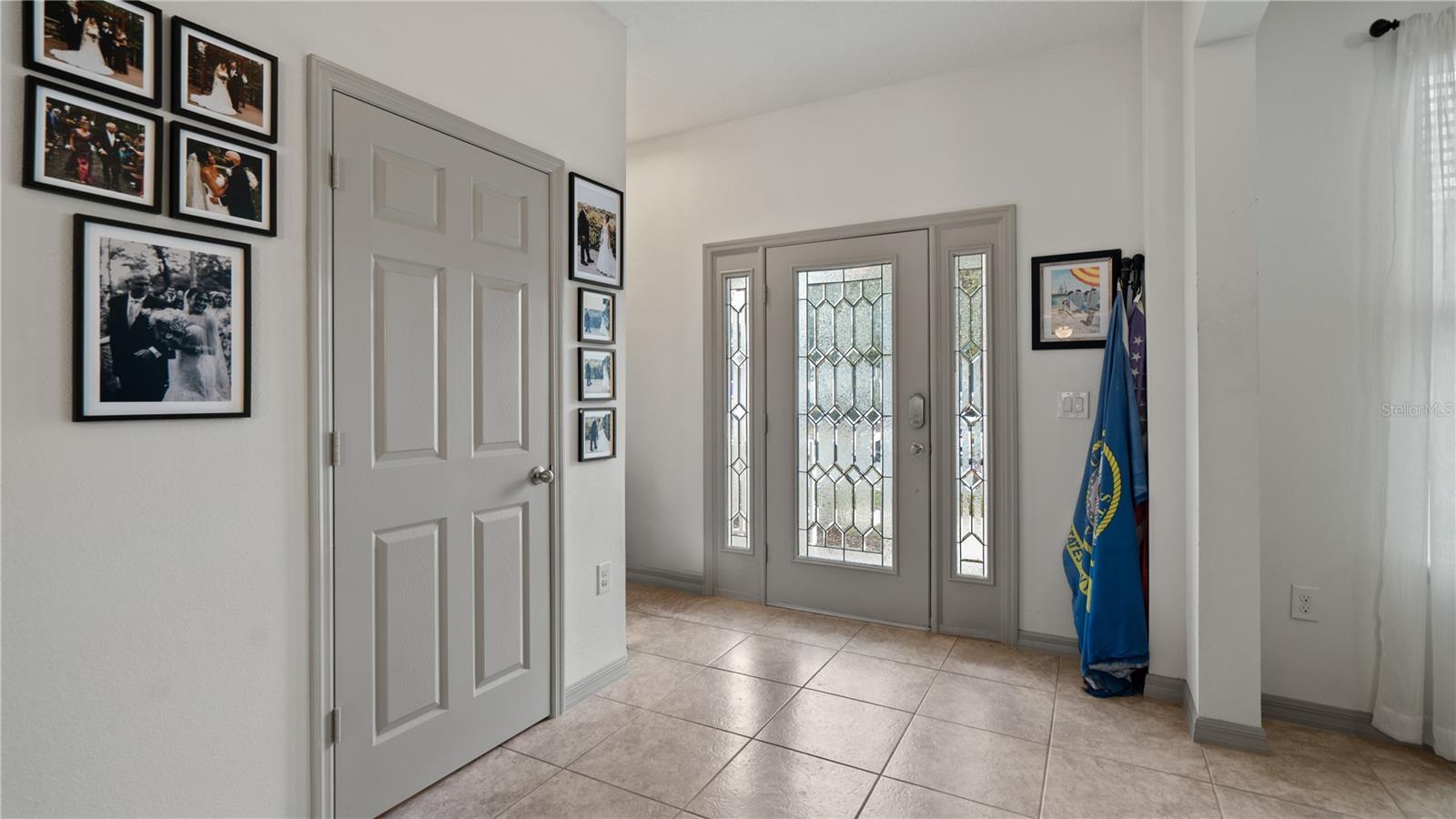 Foyer - 8113 RED STOPPER LN, WINTER GARDEN