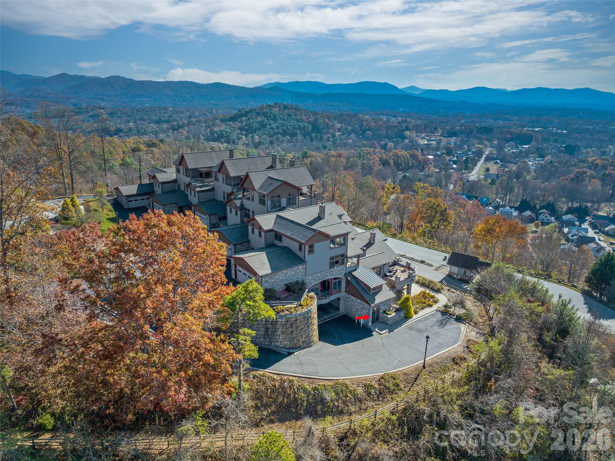 4 Chimney Crest Drive