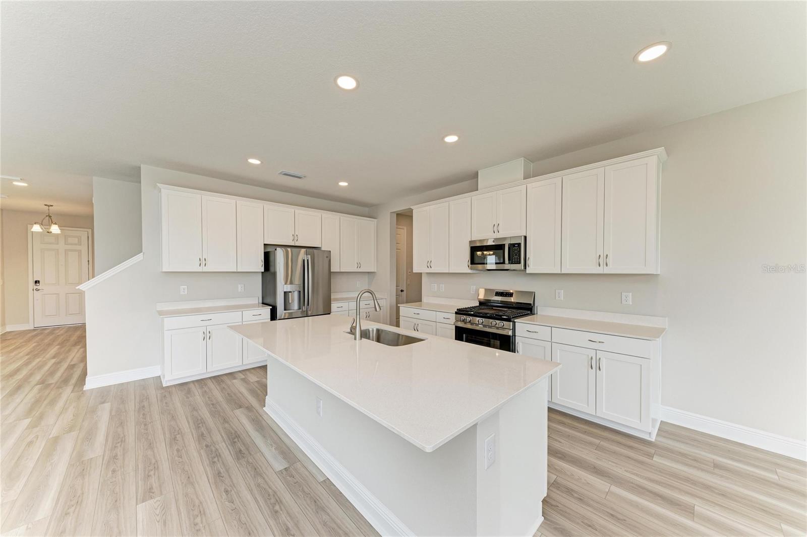 Single Family Residence at 13718 HEARTWOOD WAY, PARRISH, photo 13 of 41
