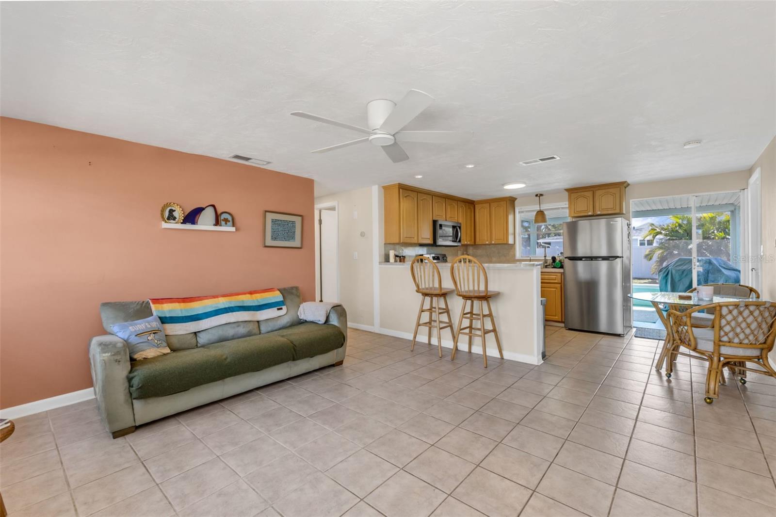 Single Family Residence at 960 DARWIN RD, VENICE, photo 6 of 37