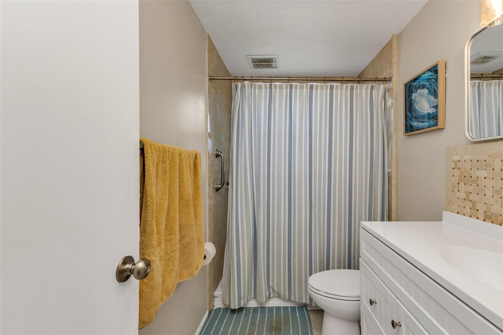Single Family Residence at 960 DARWIN RD, VENICE, photo 18 of 37
