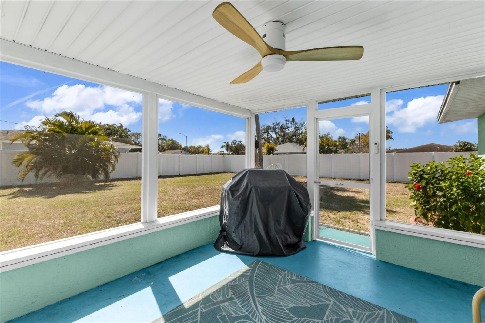 Single Family Residence at 960 DARWIN RD, VENICE, photo 26 of 37