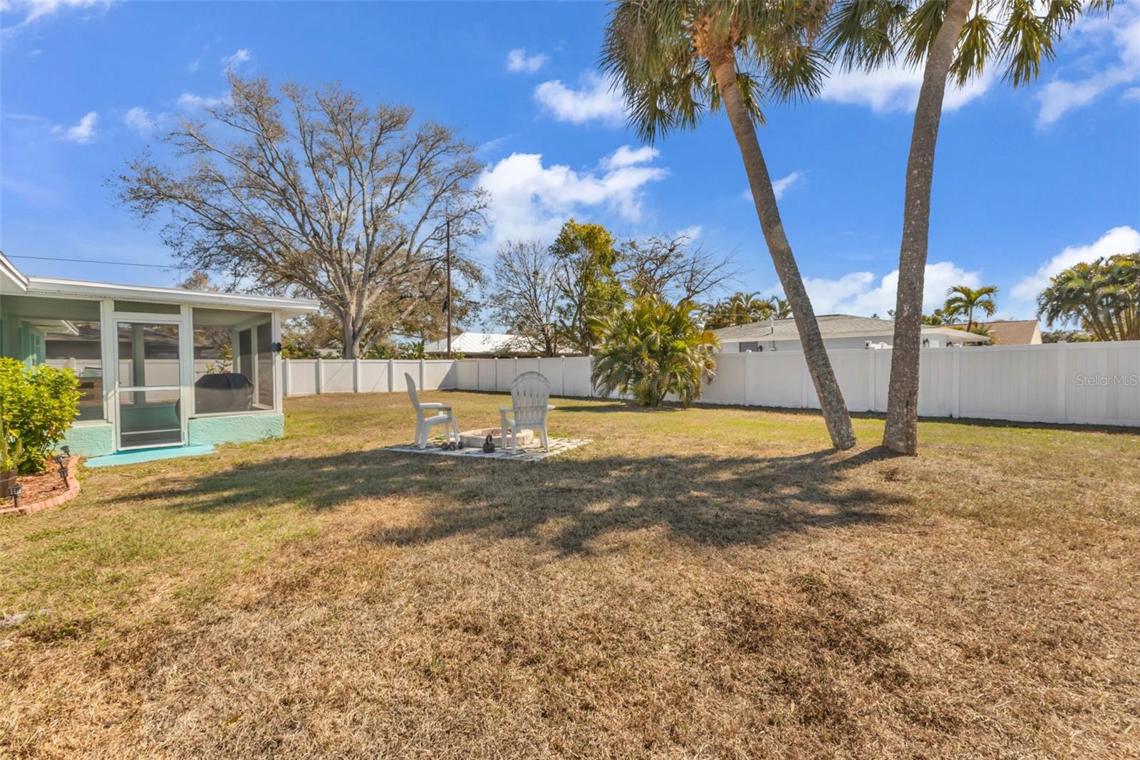 Single Family Residence at 960 DARWIN RD, VENICE, photo 28 of 37