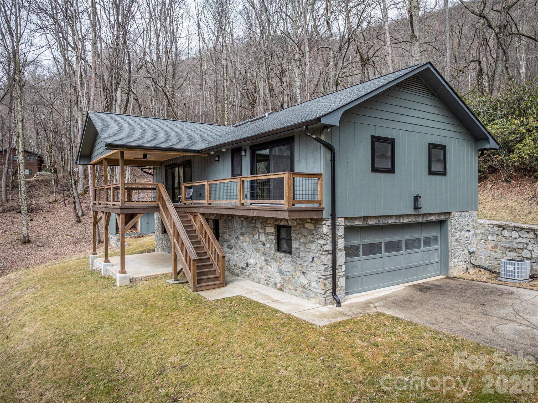 453 Friendly Acres Drive