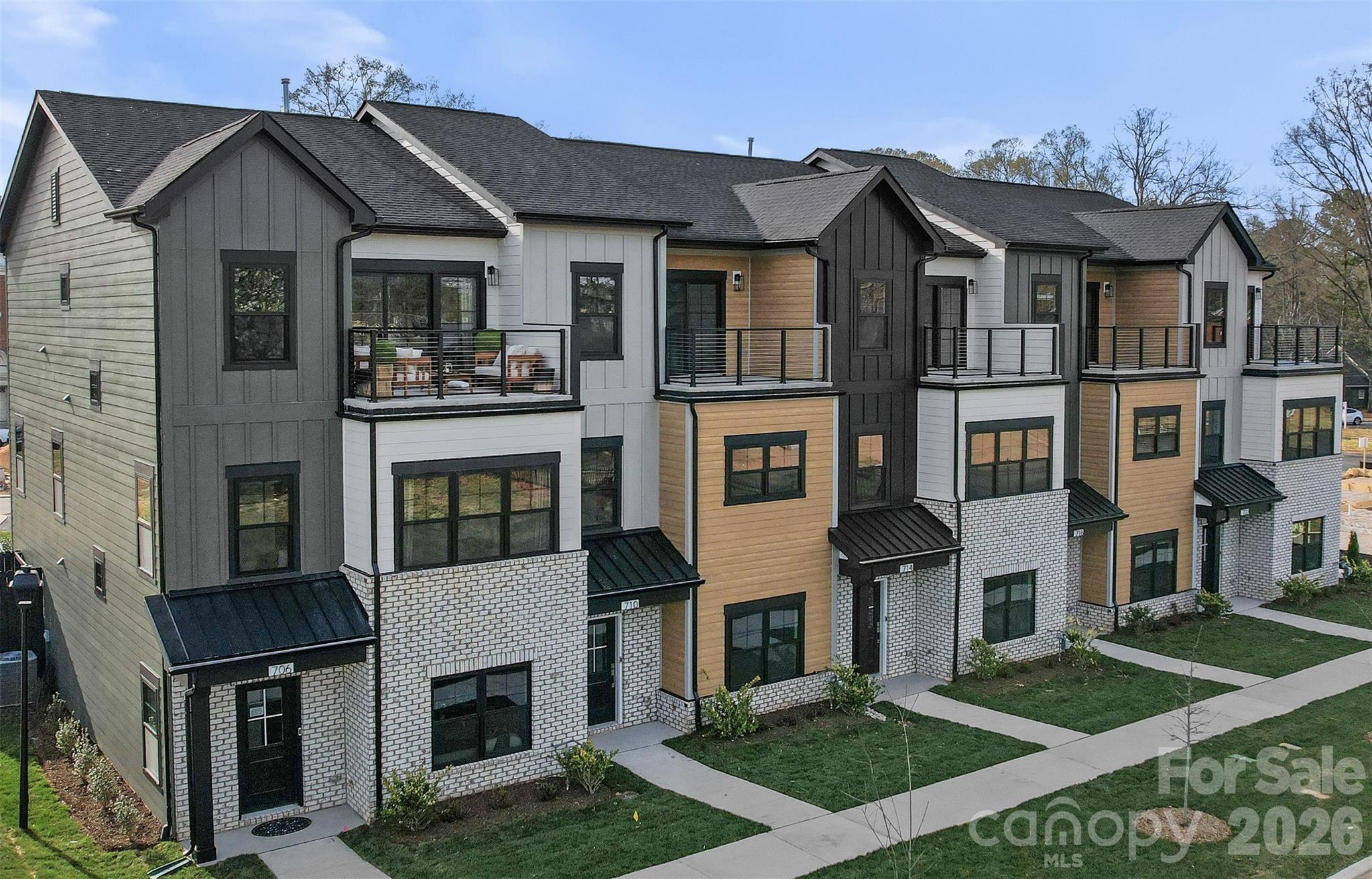 Modern and Contemporary design - 508 Mystic Park Alley, Huntersville
