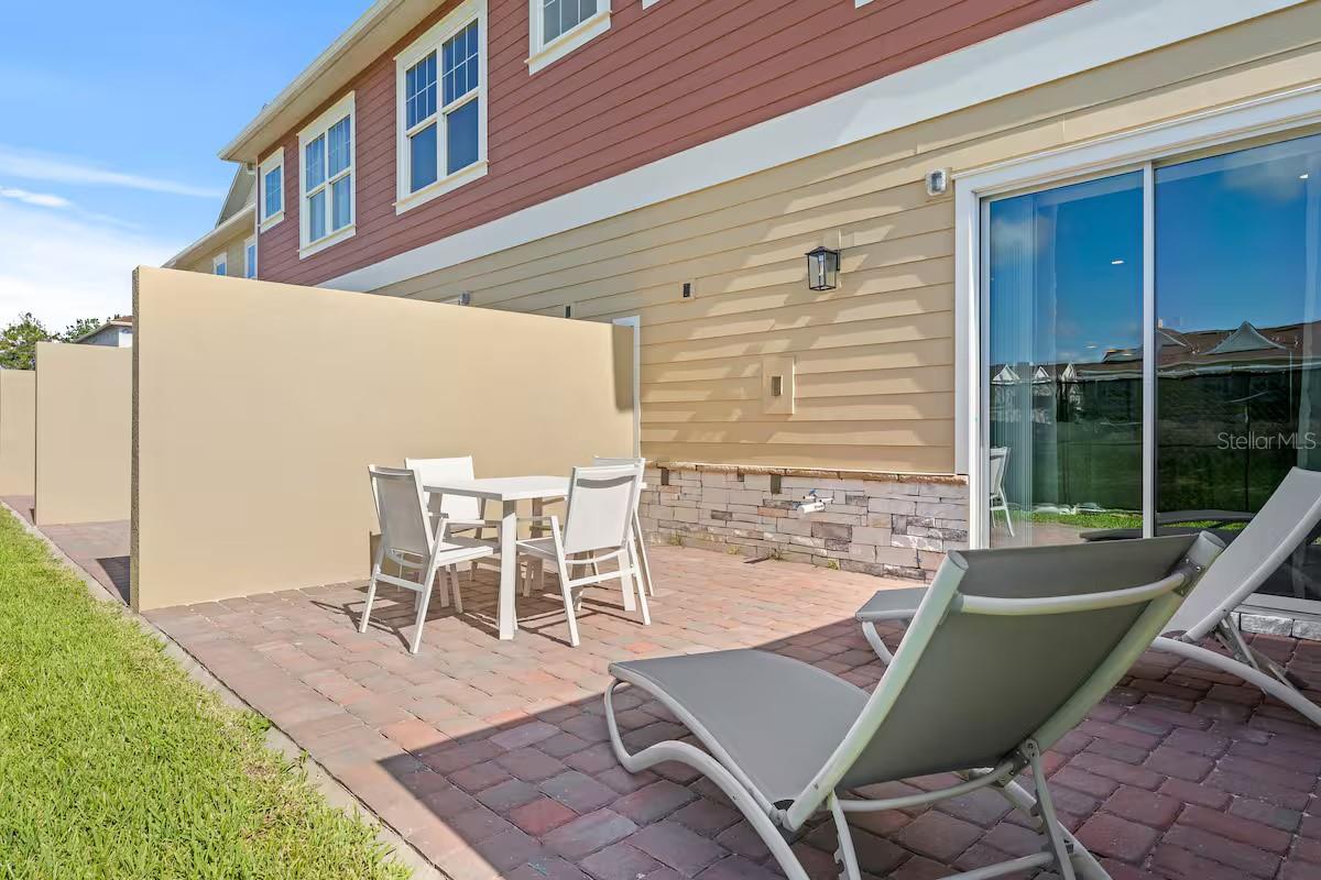 Townhouse at 7568 SUNFLOWER CIR, KISSIMMEE, photo 27 of 39