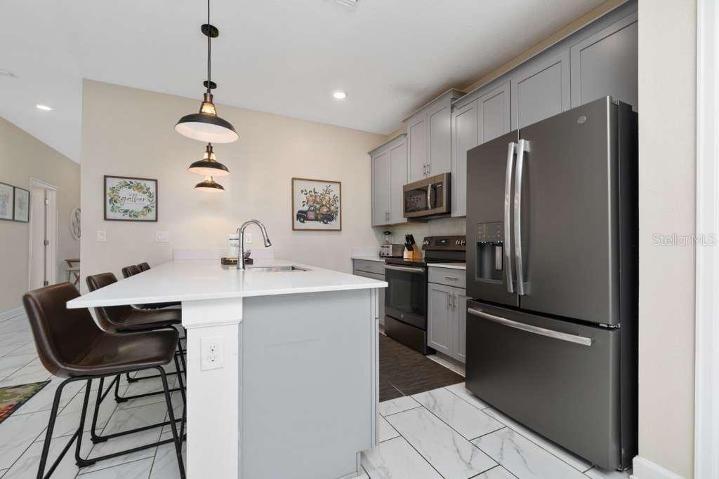 Townhouse at 8999 CABOT CLIFFS DR, DAVENPORT, photo 4 of 80