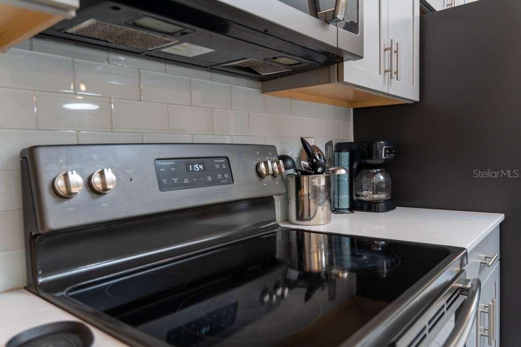 Townhouse at 8999 CABOT CLIFFS DR, DAVENPORT, photo 8 of 80