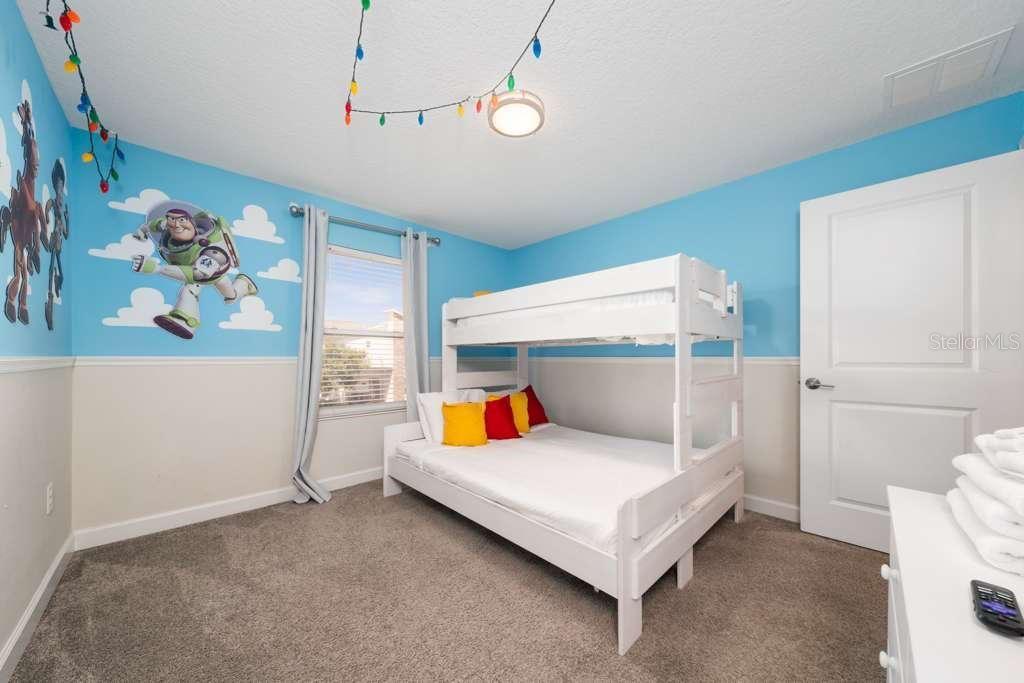 Townhouse at 8999 CABOT CLIFFS DR, DAVENPORT, photo 18 of 80