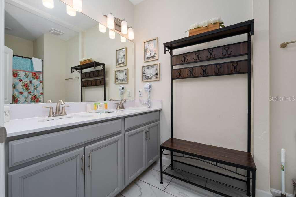 Townhouse at 8999 CABOT CLIFFS DR, DAVENPORT, photo 21 of 80