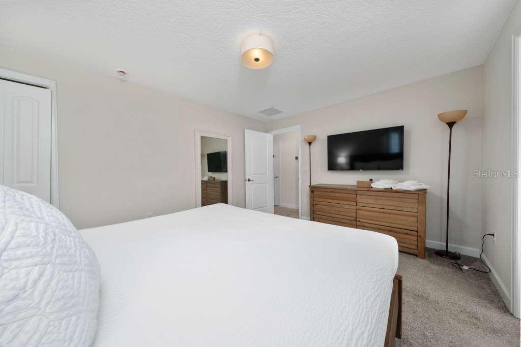 Townhouse at 8999 CABOT CLIFFS DR, DAVENPORT, photo 39 of 80