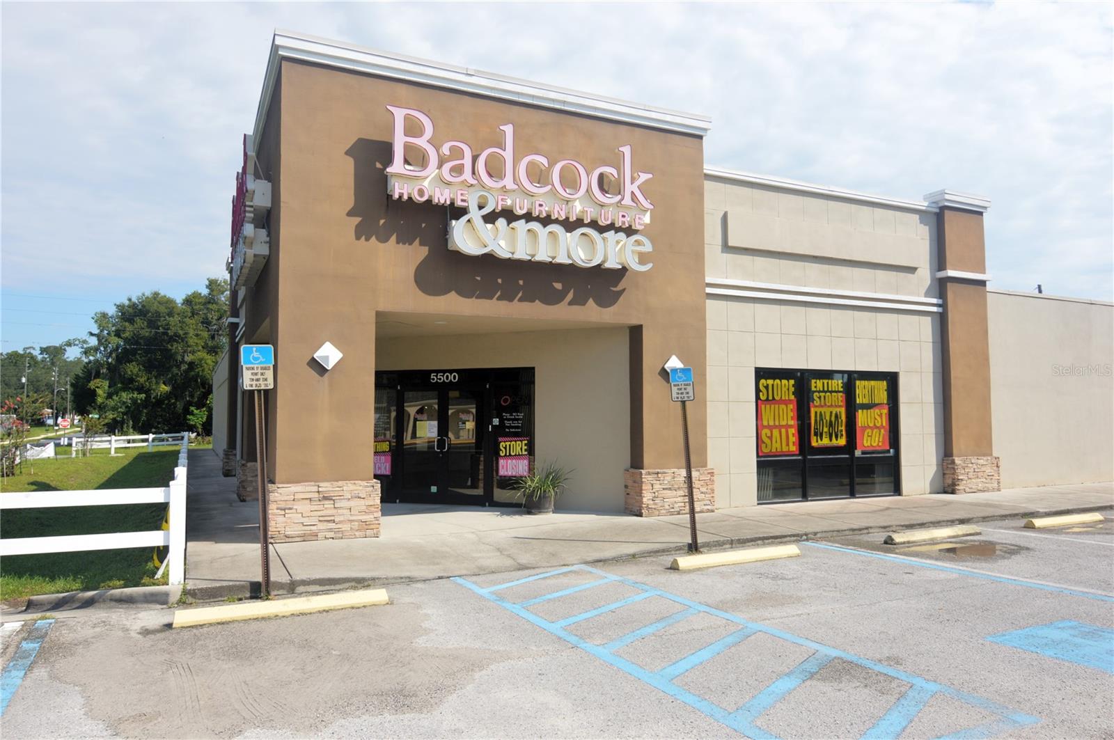 Retail at 5500 6TH ST, ZEPHYRHILLS
