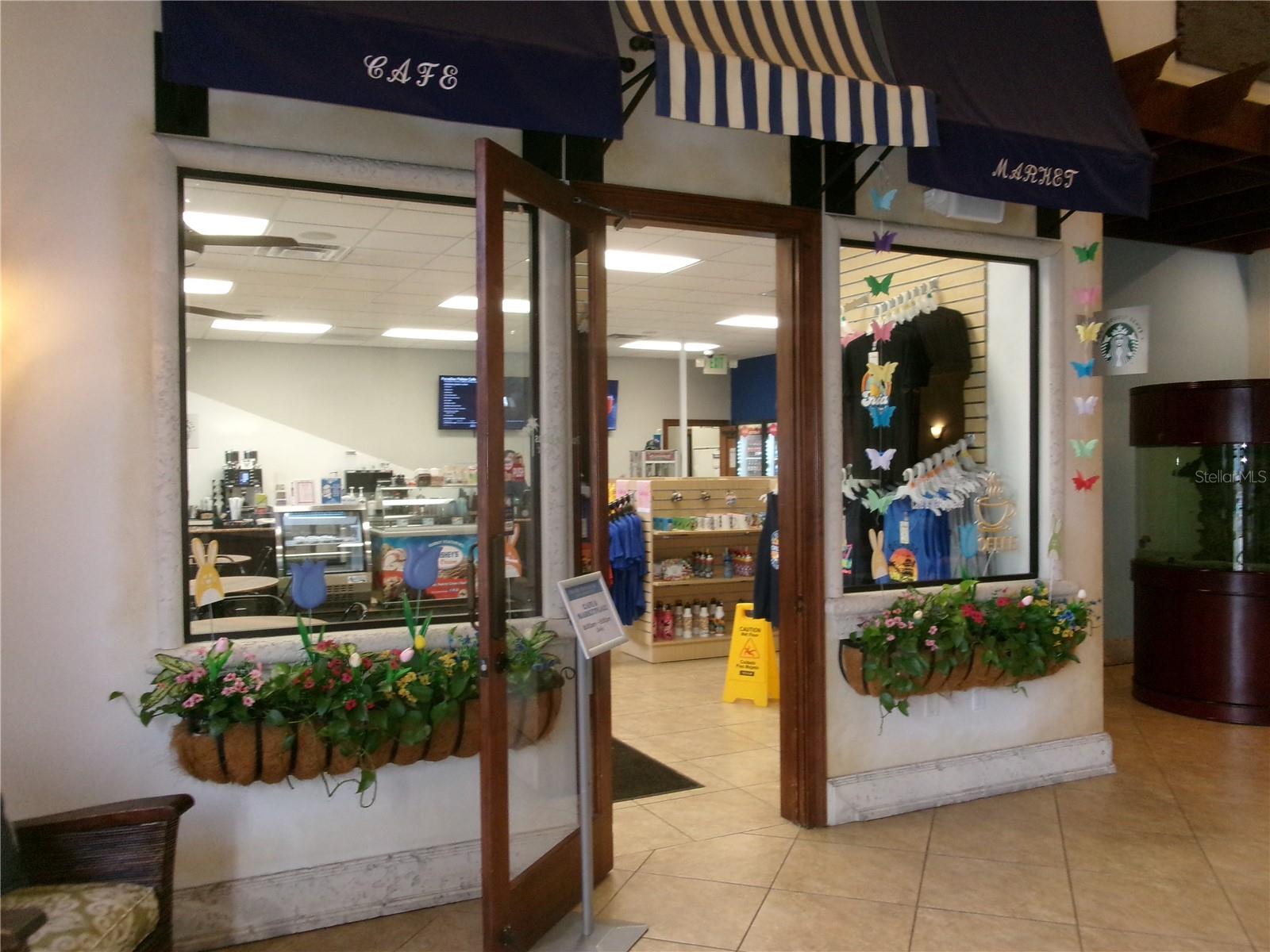 Shop - 8969 MAJESTY PALM RD, KISSIMMEE