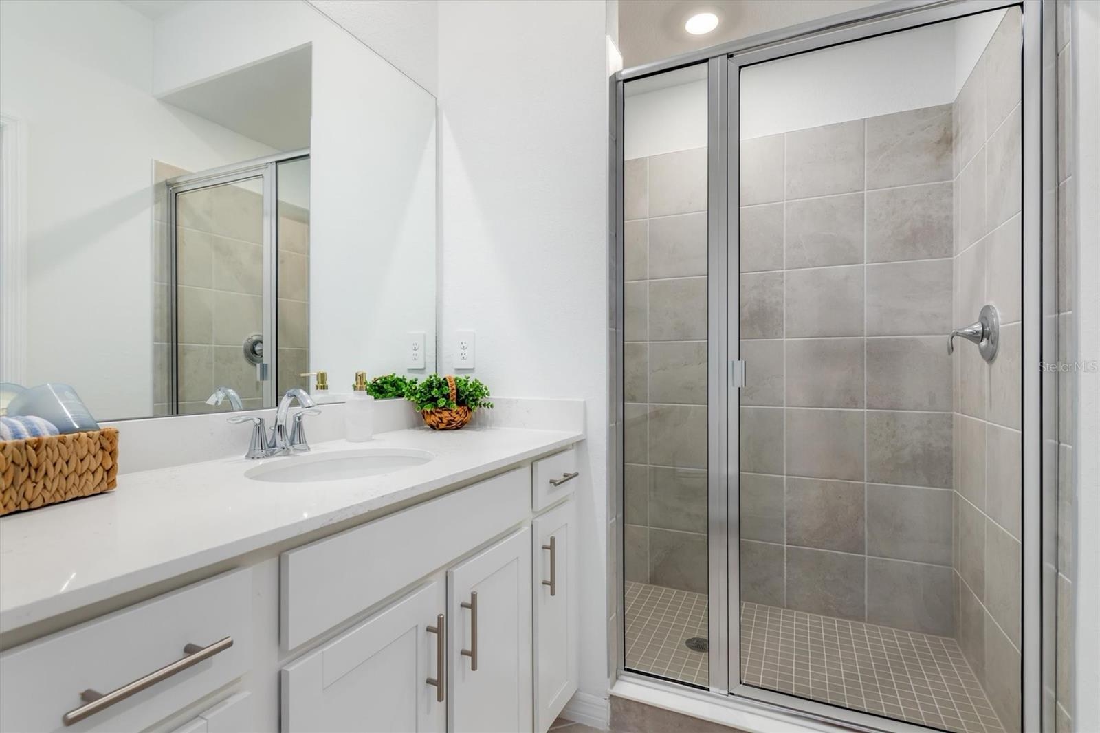 Walk-in Tile Shower - 17595 OPAL SAND DR #406, VENICE