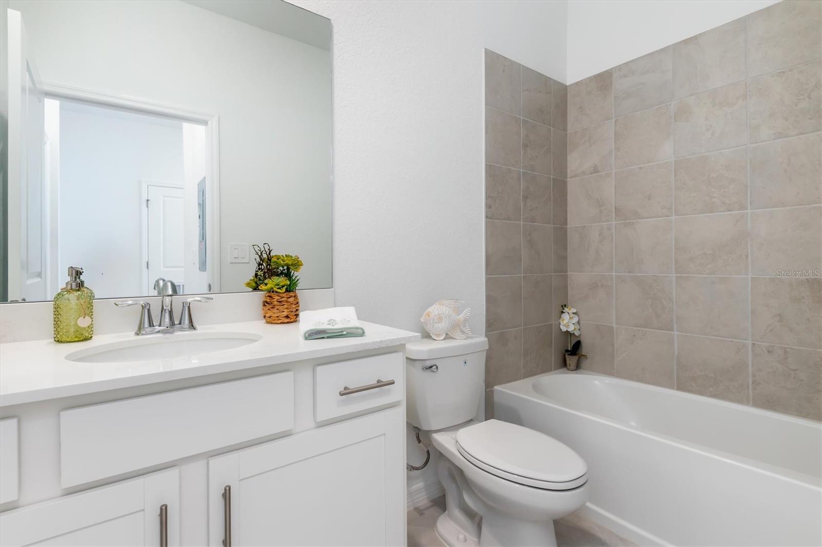 Guest Bathroom - 17595 OPAL SAND DR #406, VENICE