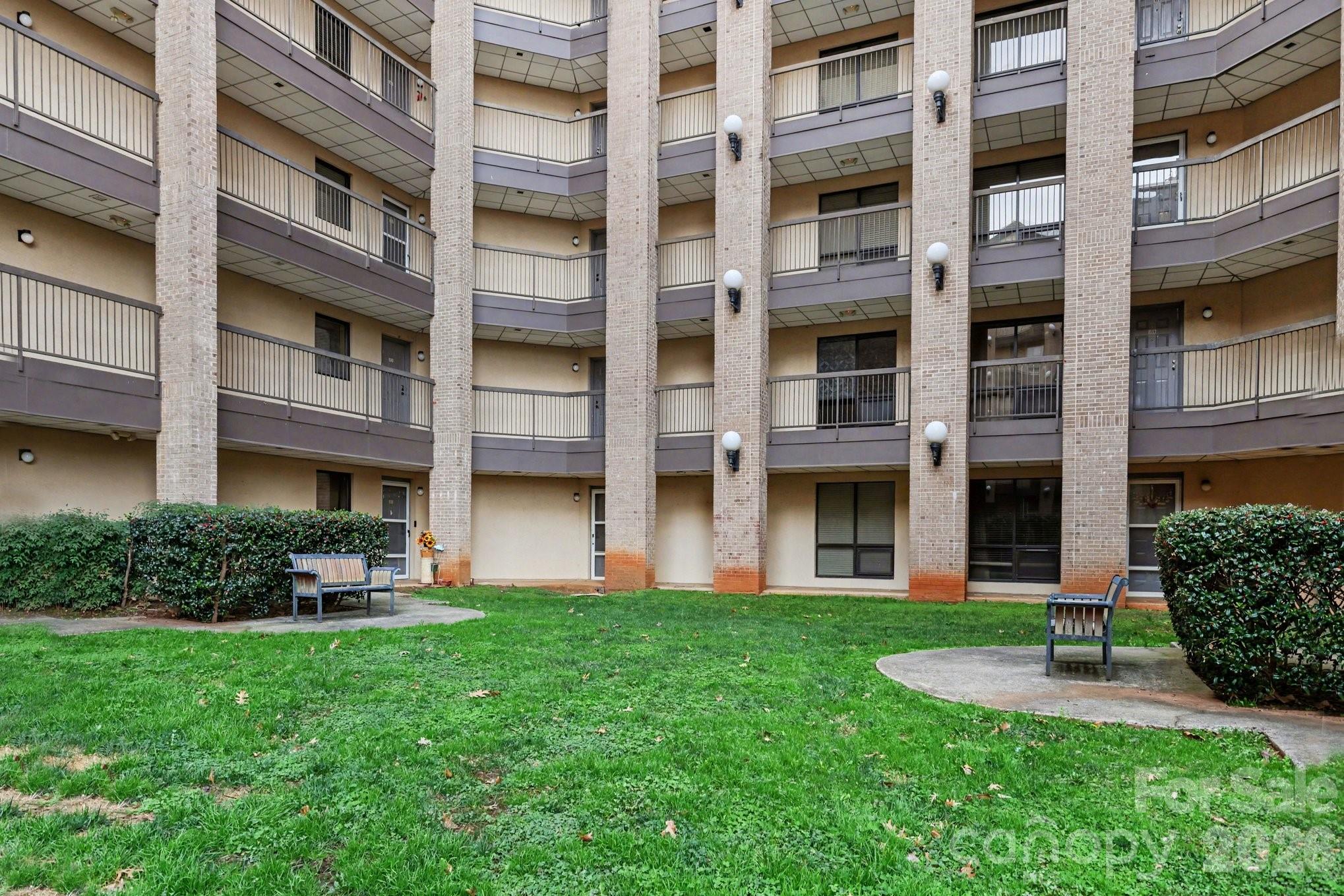 Condominium at 211 Heritage Boulevard, Fort Mill, photo 16 of 18