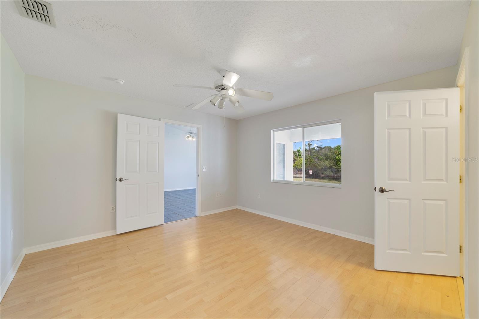Single Family Residence at 400 PARADISE WOODS CT, DAVENPORT, photo 14 of 24