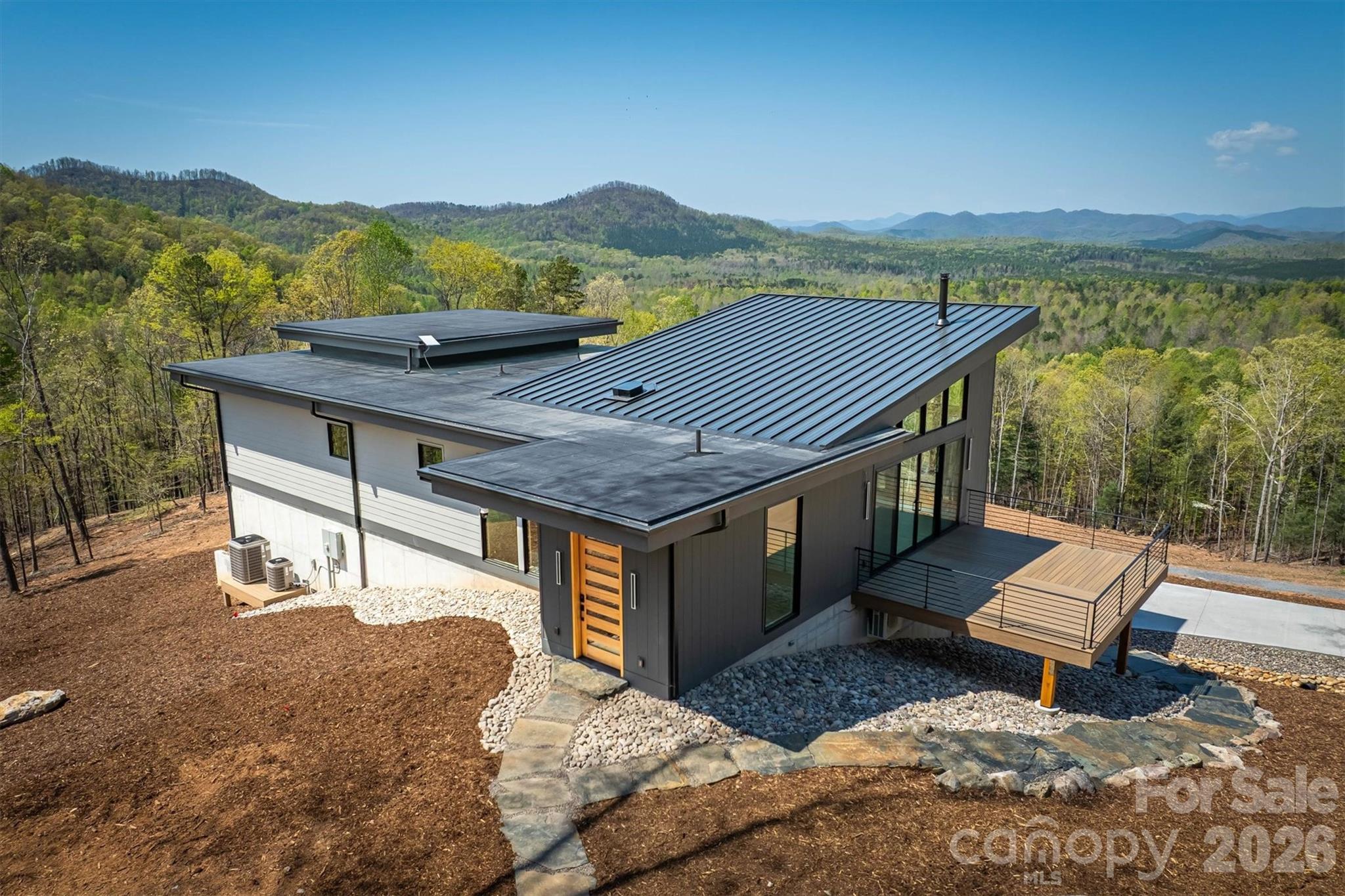 Exterior front - 463 Summit Trail, Nebo