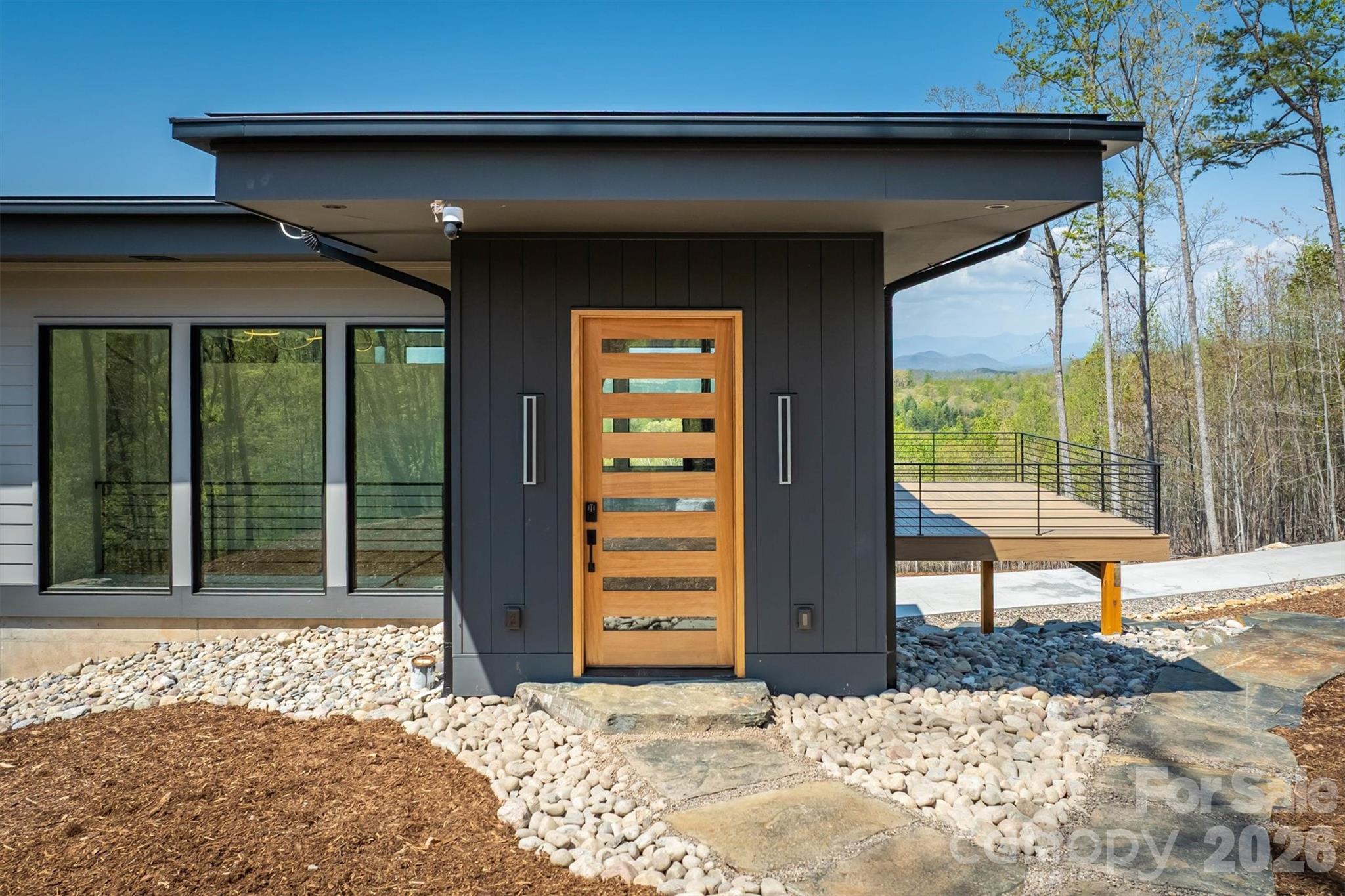 Front door - 463 Summit Trail, Nebo