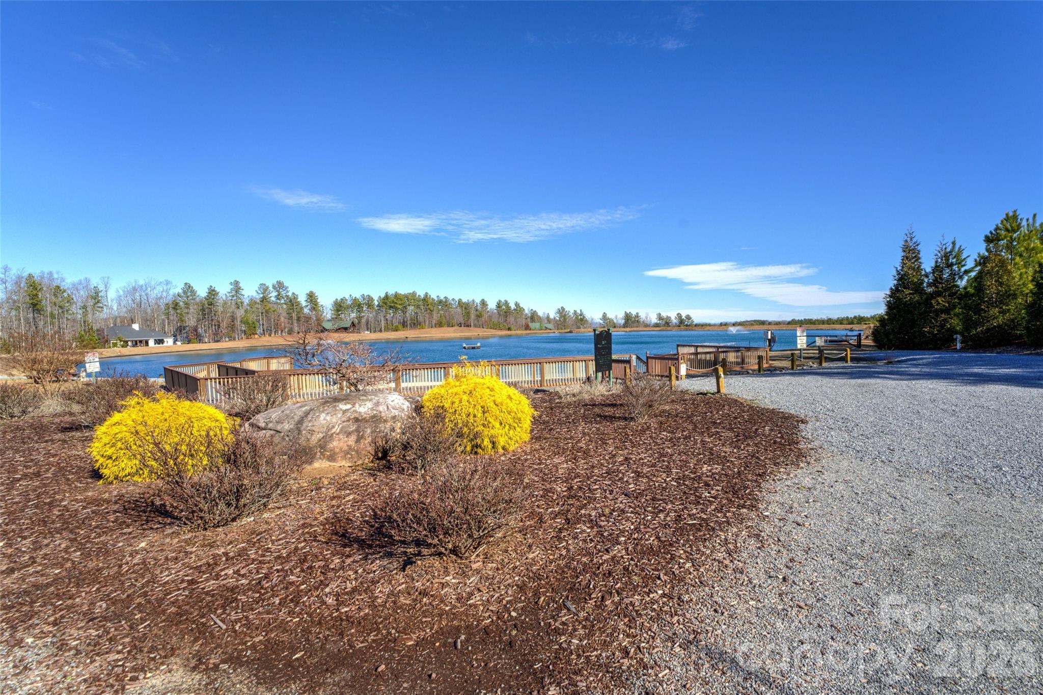 Community lake - 463 Summit Trail, Nebo