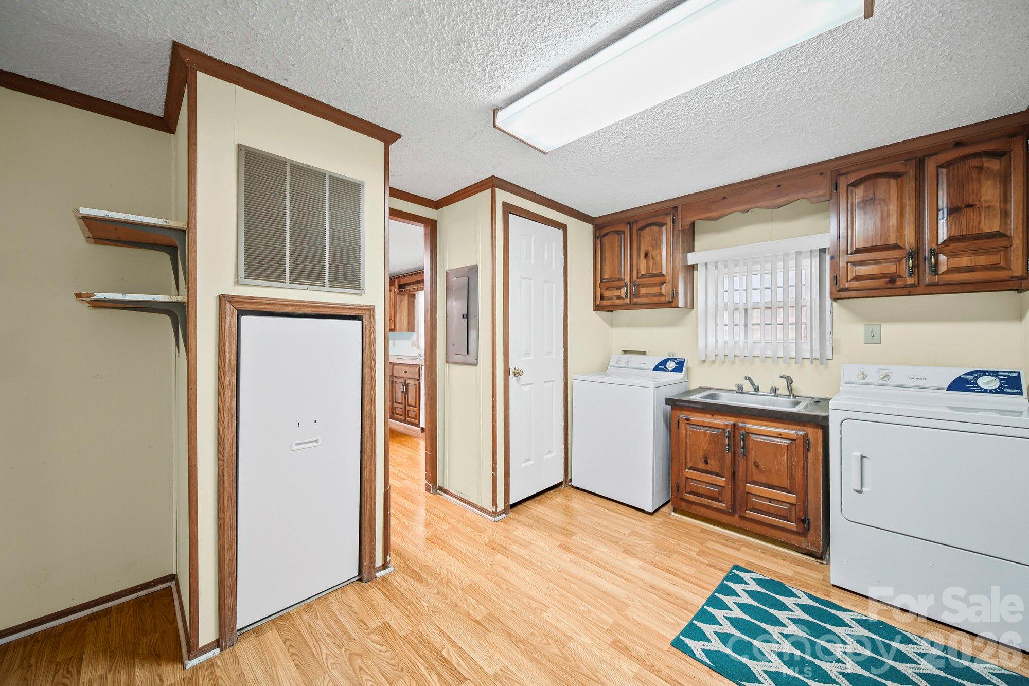 Single Family Residence at 1015 Southwood Drive, Clover, photo 9 of 22