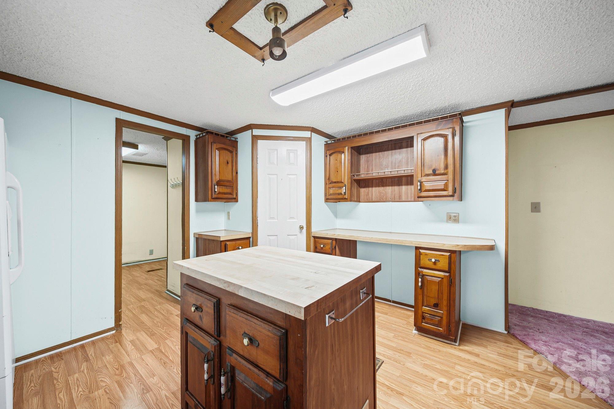 Single Family Residence at 1015 Southwood Drive, Clover, photo 10 of 22