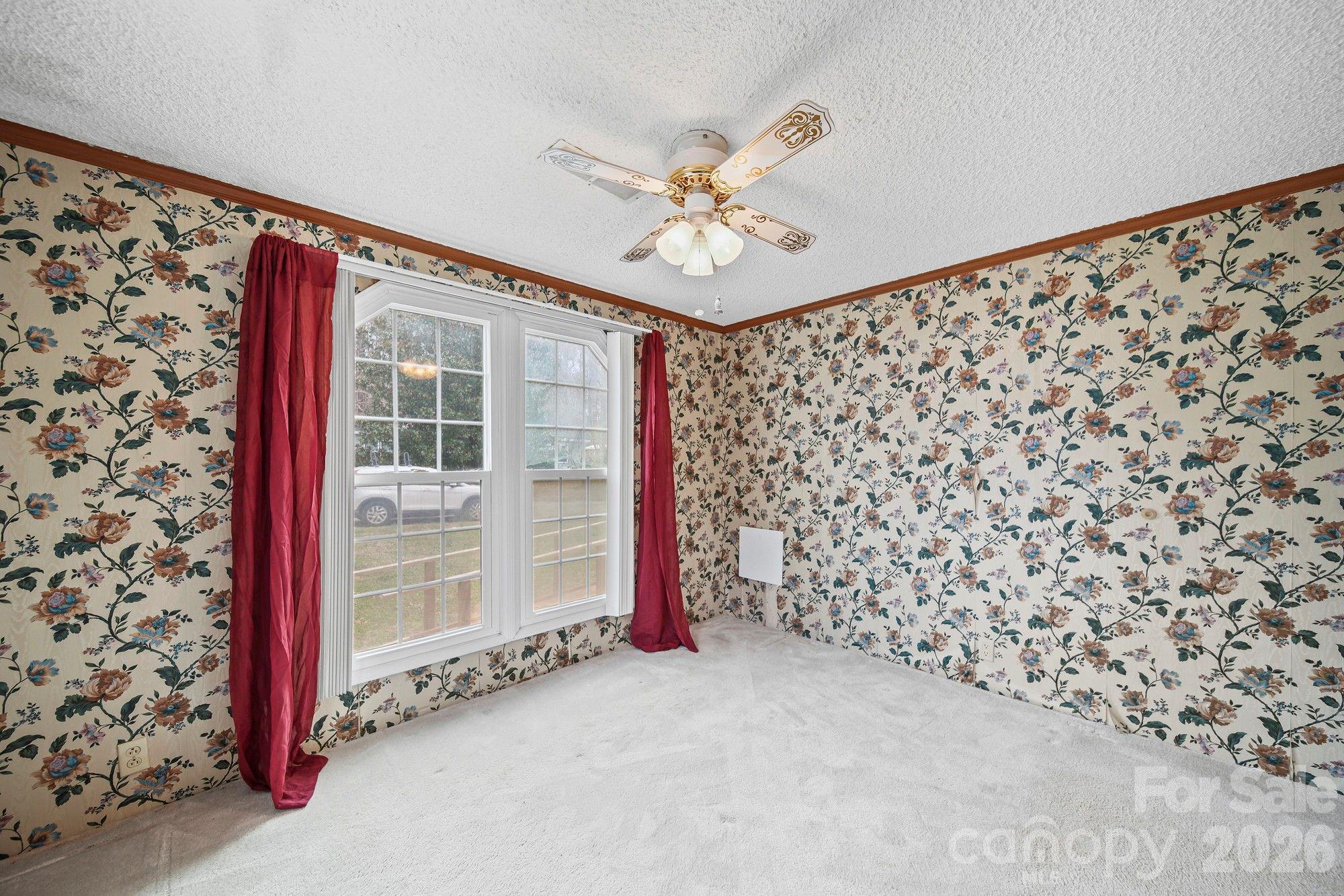 Single Family Residence at 1015 Southwood Drive, Clover, photo 14 of 22