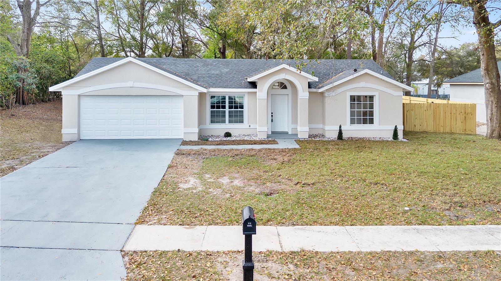 Single Family Residence at 1120 DUNBRIDGE ST, APOPKA, photo 4 of 38