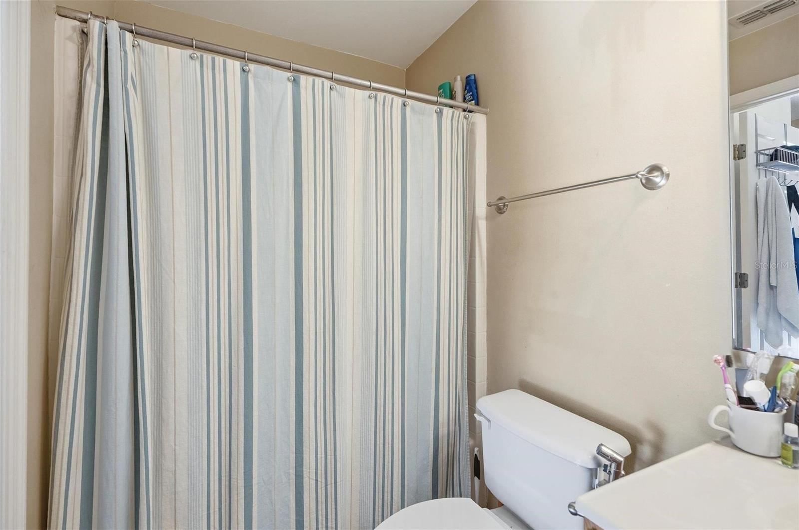 Primary Bedroom Bath - 69 LONDON DR, PALM COAST