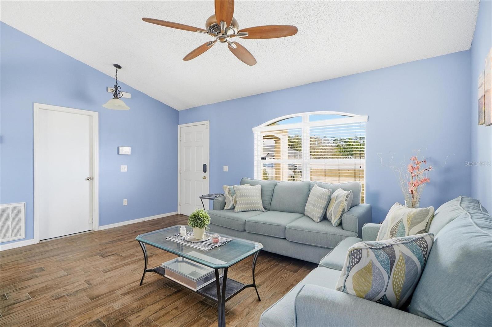 Living Room - 69 LONDON DR, PALM COAST