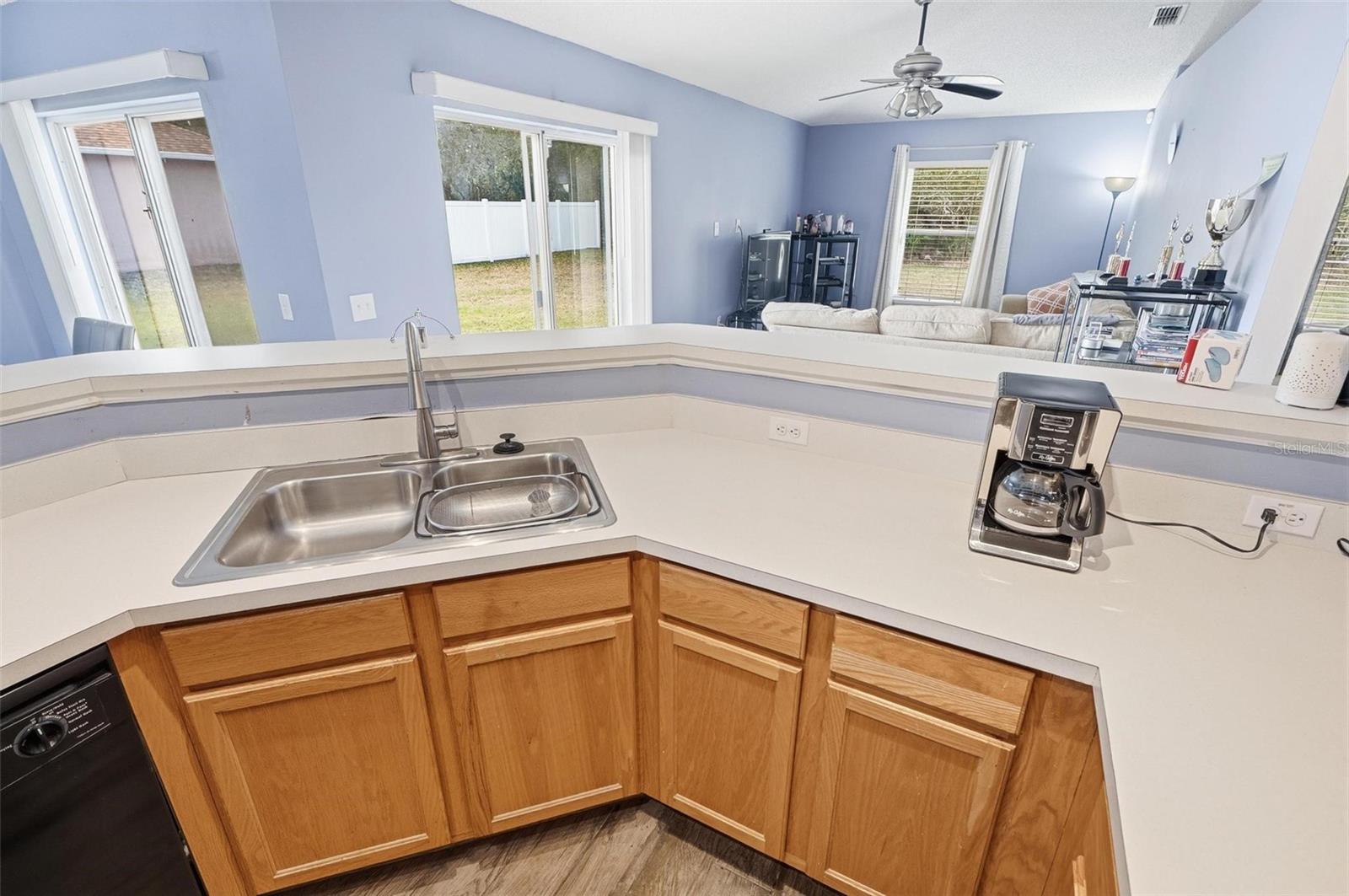 Kitchen - 69 LONDON DR, PALM COAST