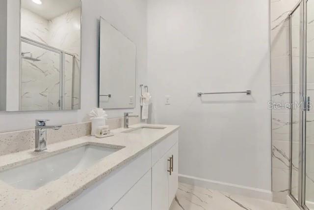 Townhouse at 213 FAMAGUSTA DR, DAVENPORT, photo 17 of 30