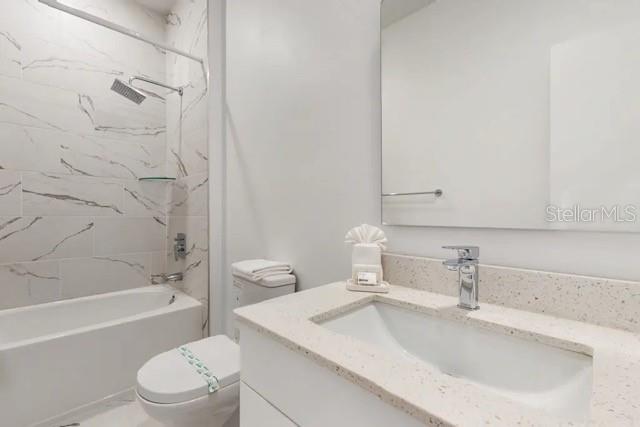 Townhouse at 213 FAMAGUSTA DR, DAVENPORT, photo 23 of 30