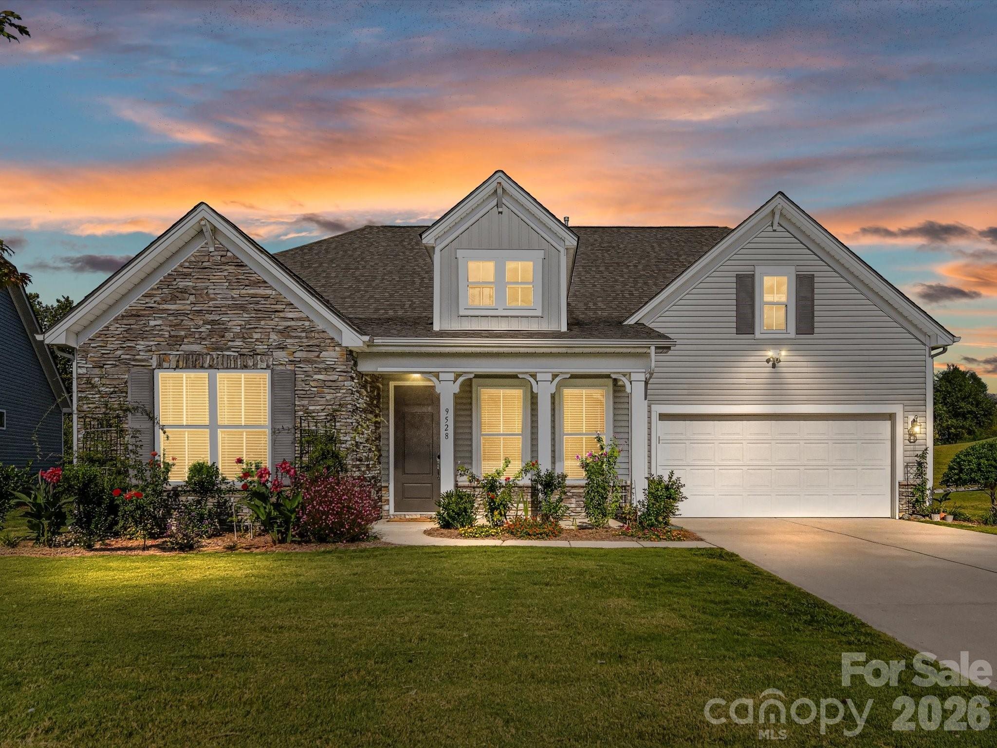9528 Horsebit Lane