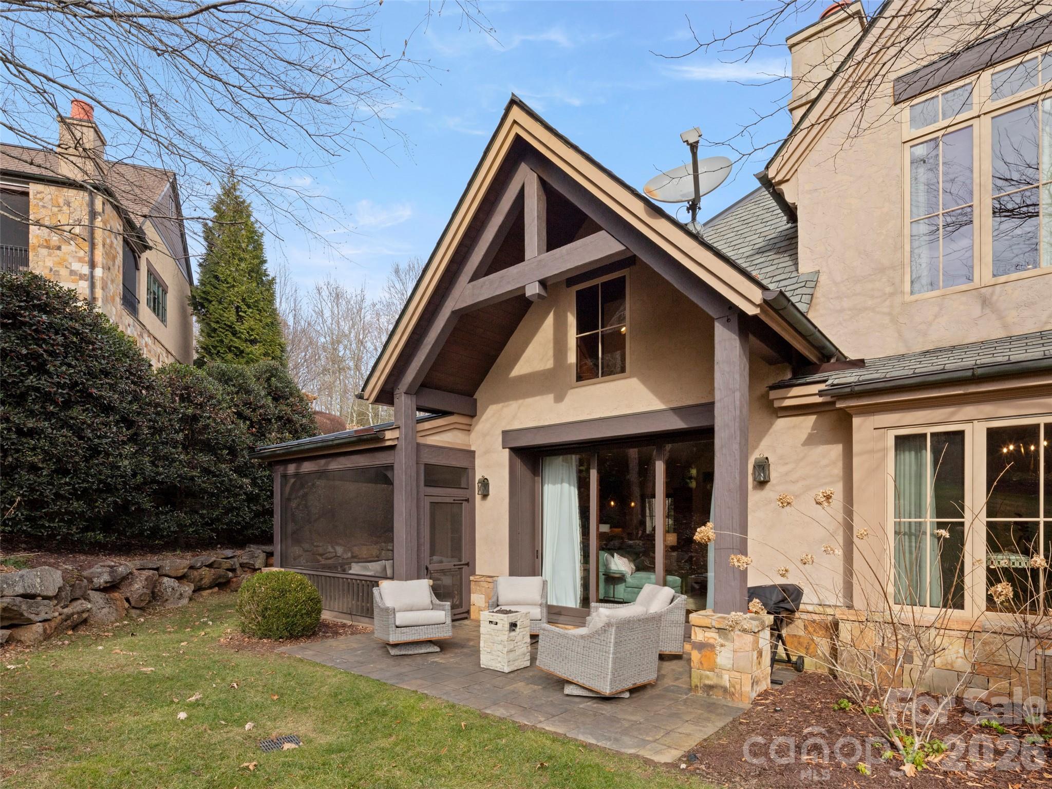 Townhouse at 575 Walnut Valley Parkway, Arden, photo 26 of 27