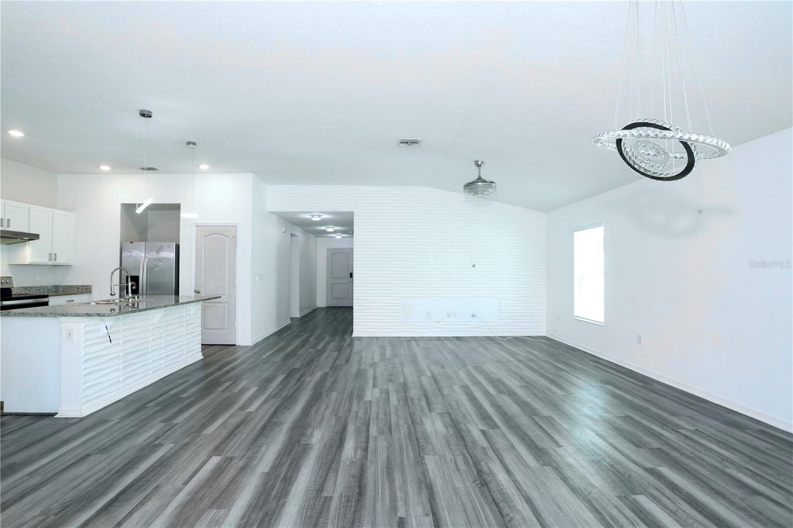 dining room - 1141 AUGUSTUS DR, DAVENPORT