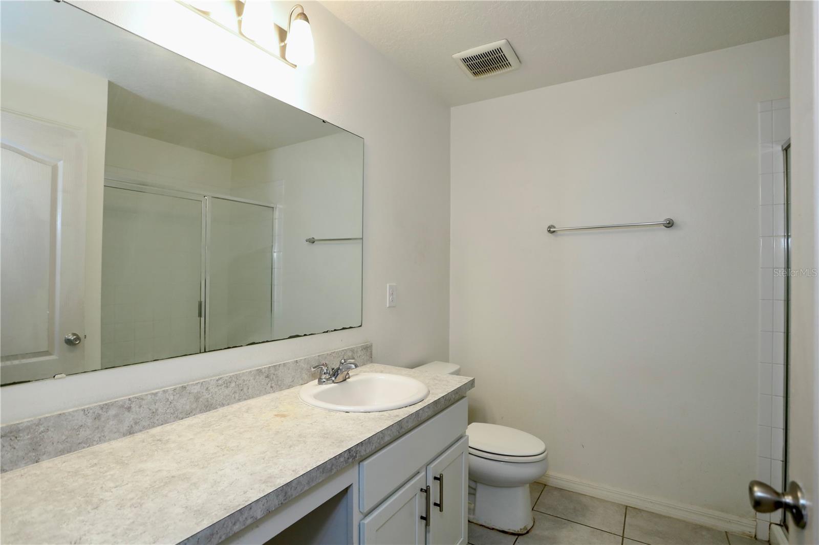 bathroom 2 - 1141 AUGUSTUS DR, DAVENPORT
