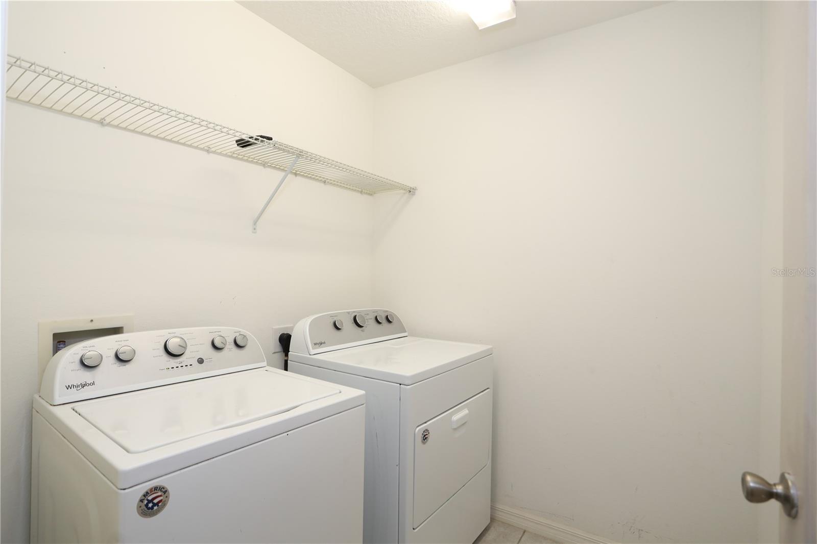 laundry room - 1141 AUGUSTUS DR, DAVENPORT